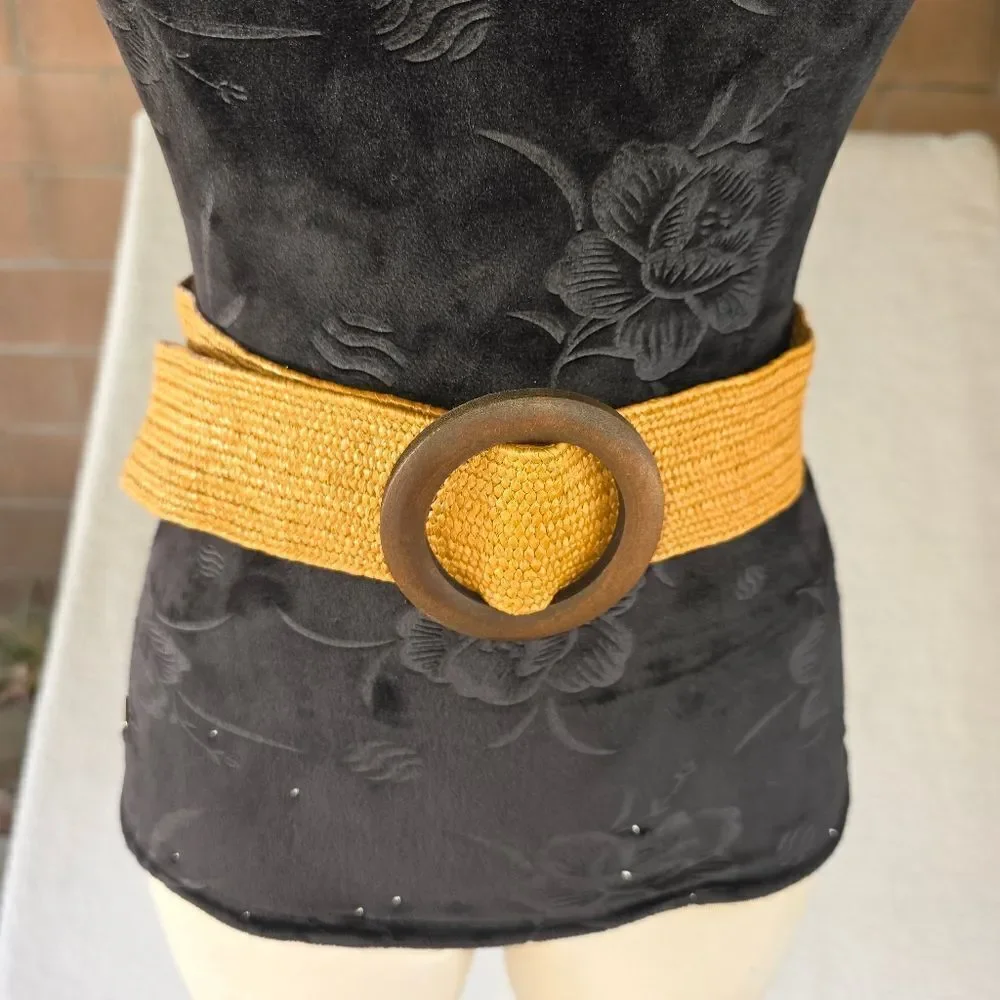 Chic Woven Straw Belt with Tortoiseshell Buckle